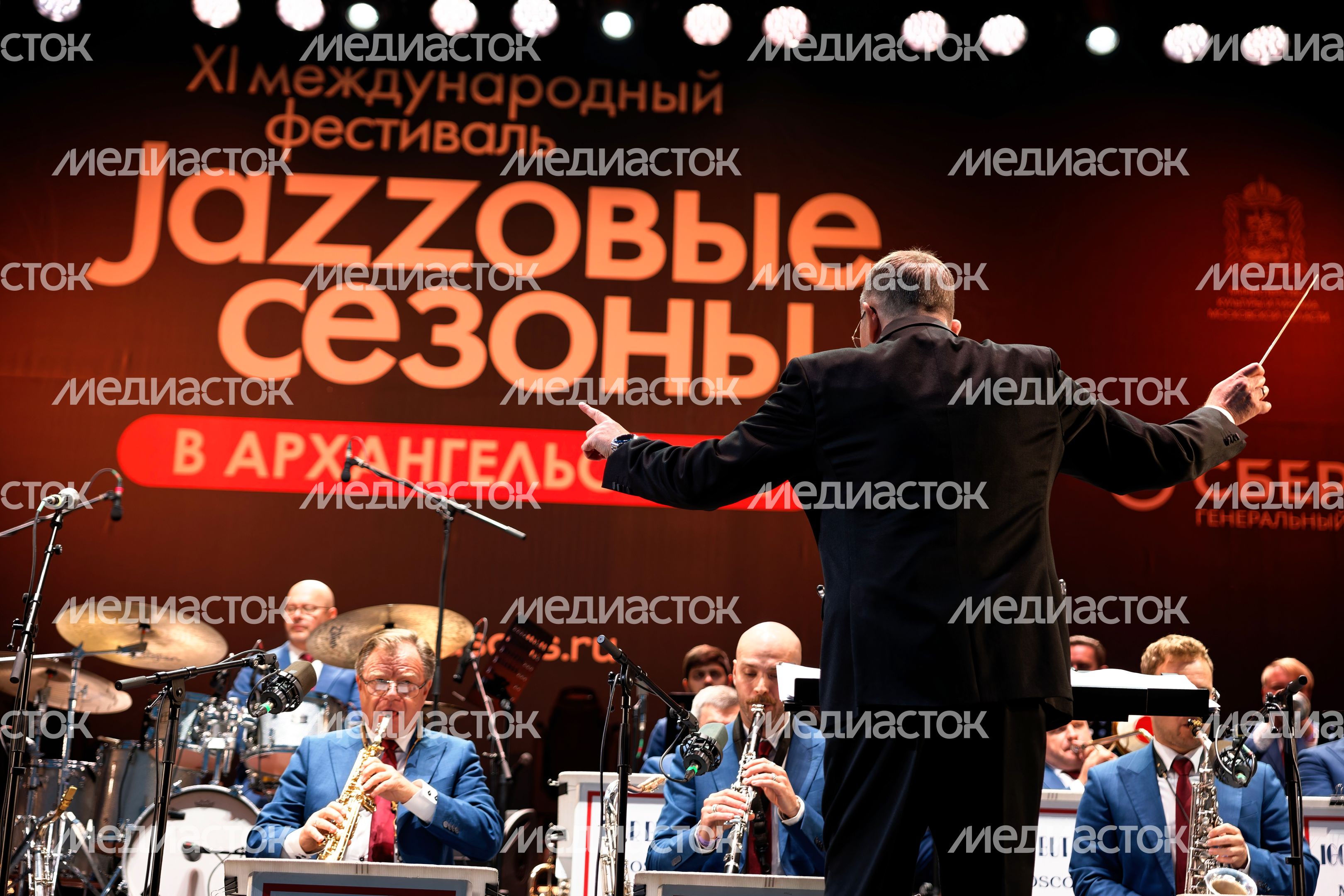 Игорь Бутман и Московский джазовый оркестр на "Джазовых сезонах - 2025" Игорь Бутман и Московский джазовый оркестр на "Джазовых сезонах - 2025"