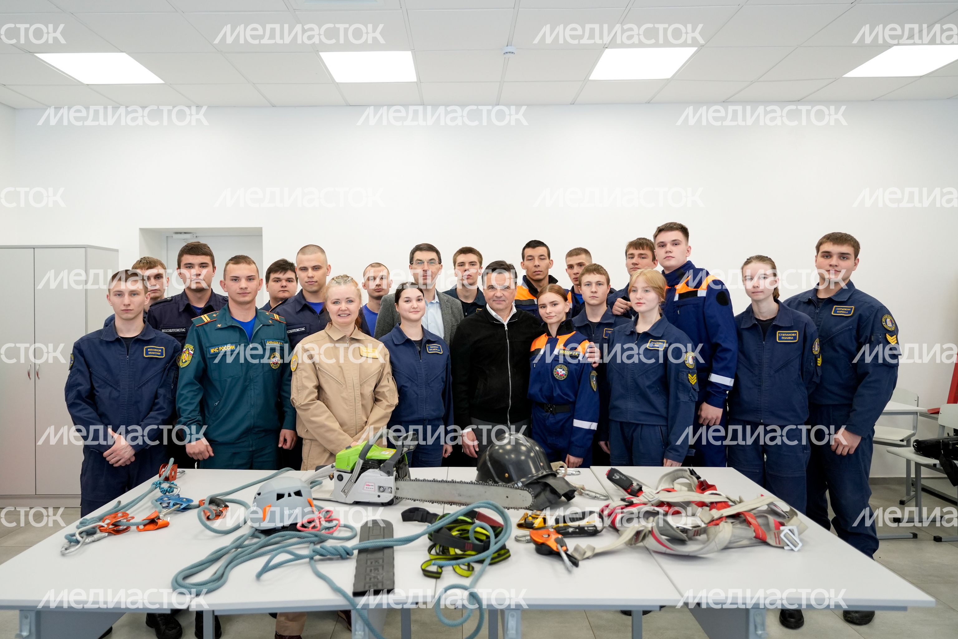 Андрей Воробьев и Игорь Щеголев посетили Дмитровский техникум