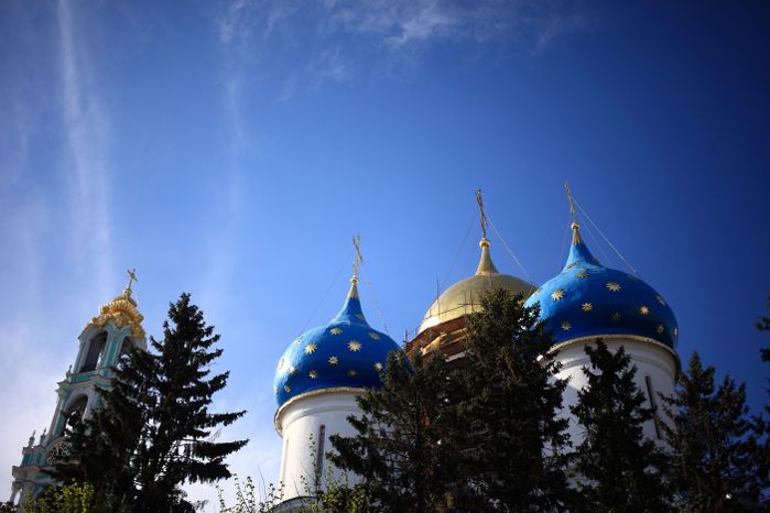 Купола Успенского храма Троице-Сергиевой Лавры