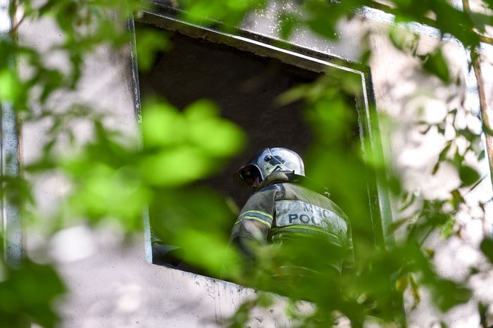 Кадры с места взрыва в доме на улице Проходчиков в Москве