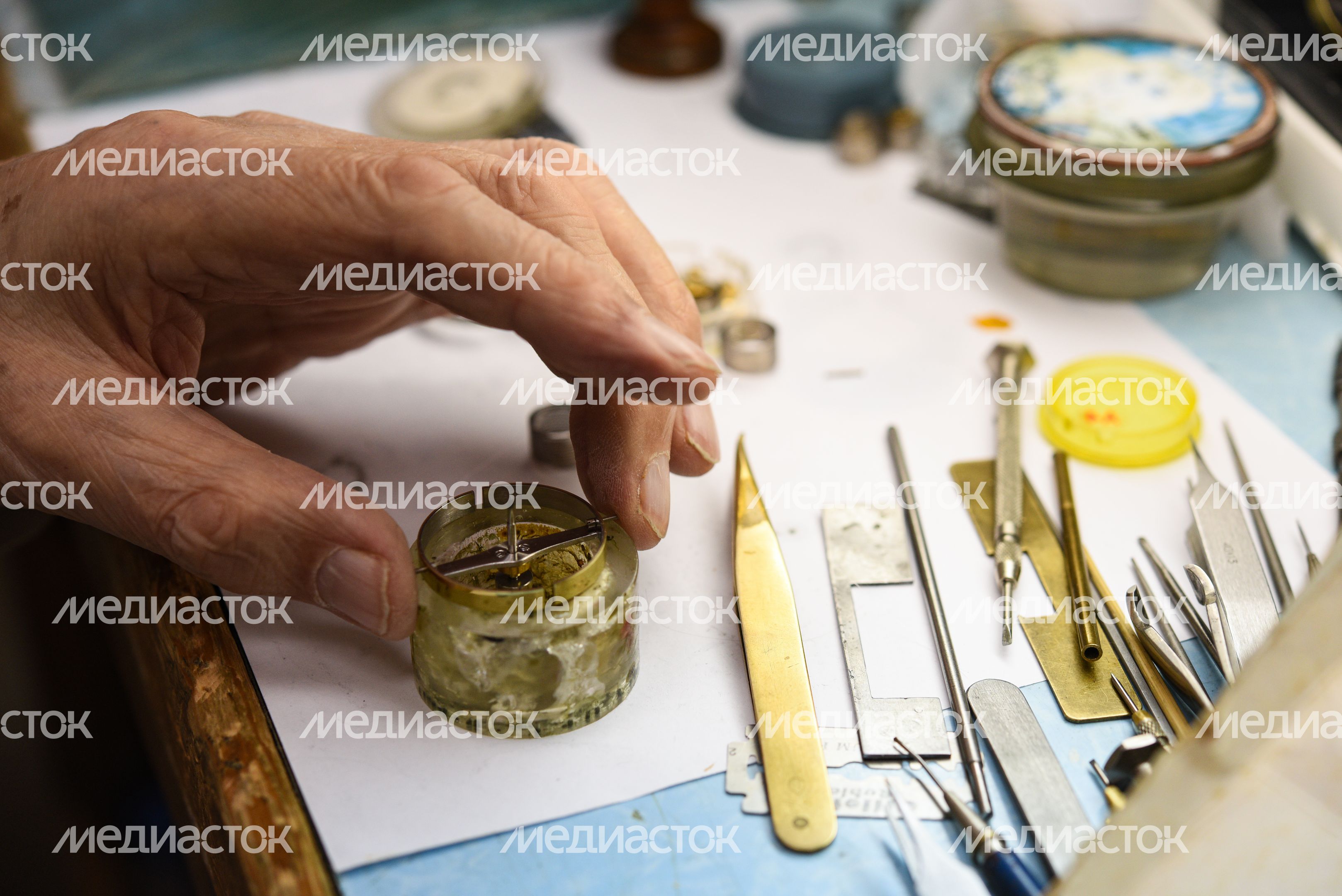 Часовой Завод «Полет-Хронос»