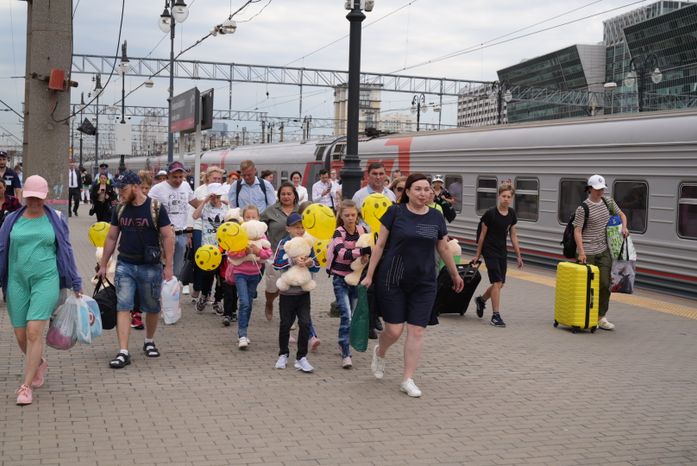 Семья из Подмосковья взяла под опеку 9 детей из ДНР