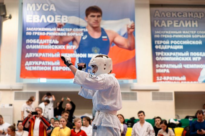 Кубок и Первенство Московской области среди юниоров и юниорок по всестилевому карате в Мытищах