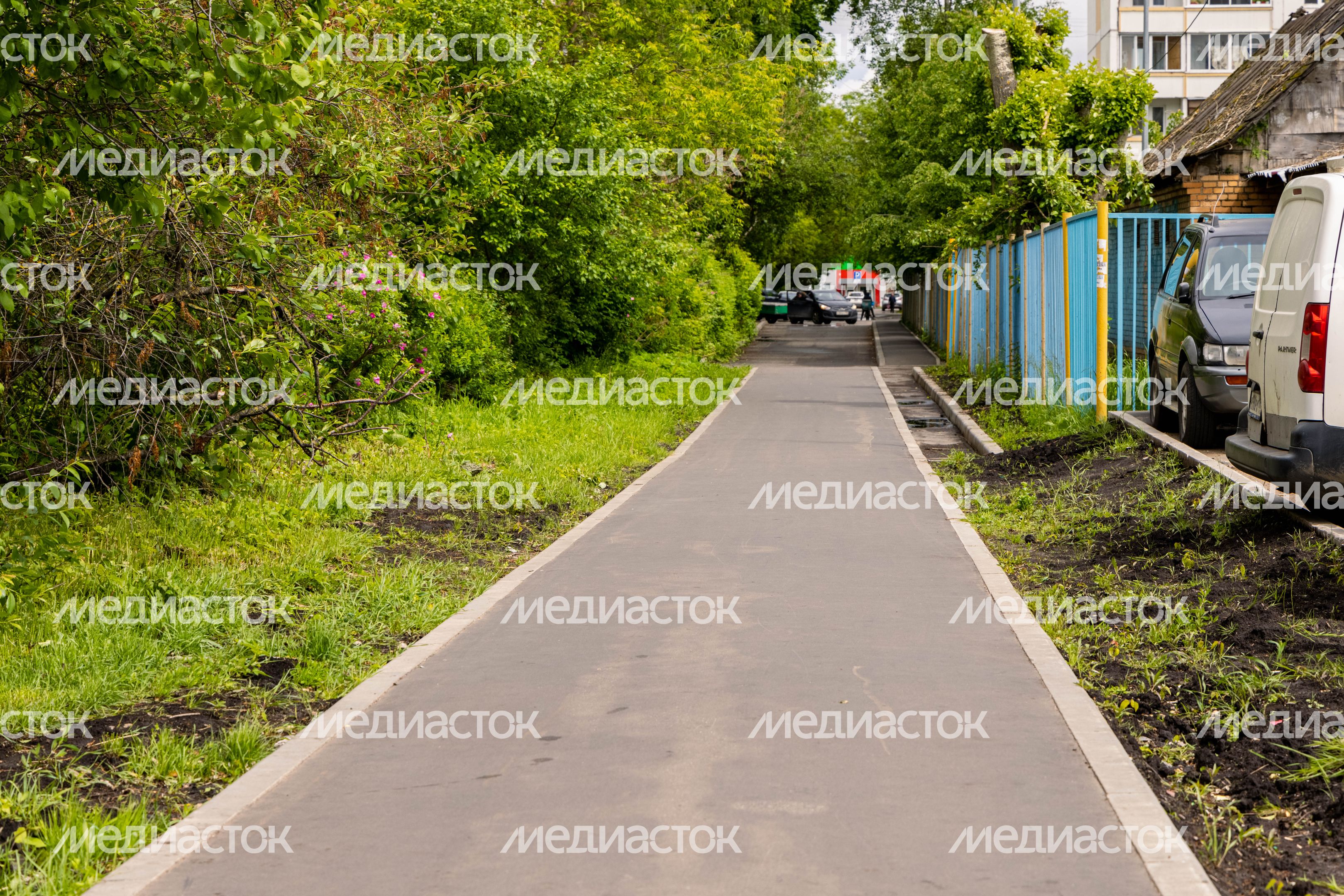Всеволод Волосевич оценил выполнение работ по благоустройству дворовых территорий и «народных троп» Всеволод Волосевич оценил выполнение работ по благоустройству дворовых территорий и «народных троп»