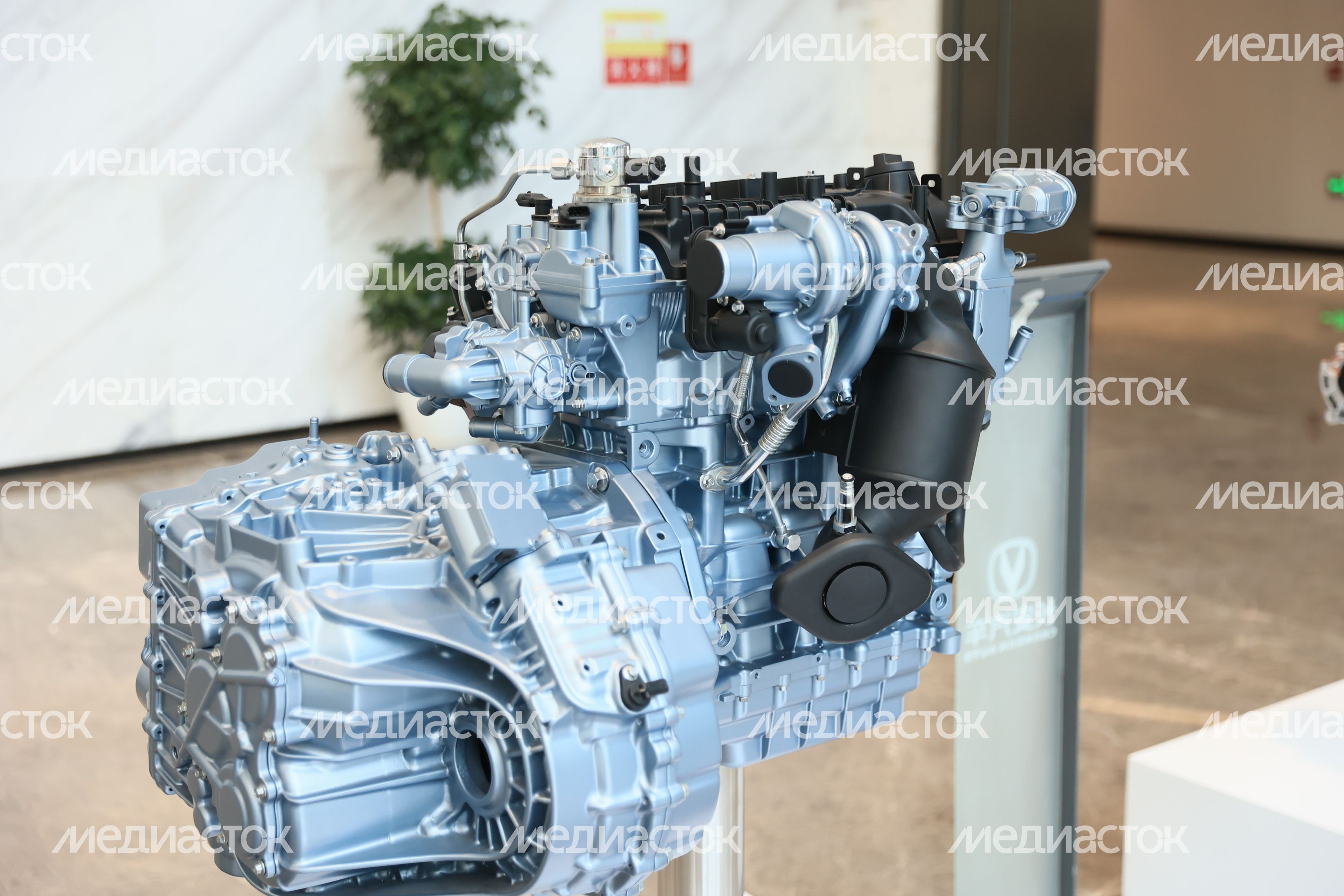Посещение автозавода Changan Automobile Group в Китае Губернатором Подмосковья