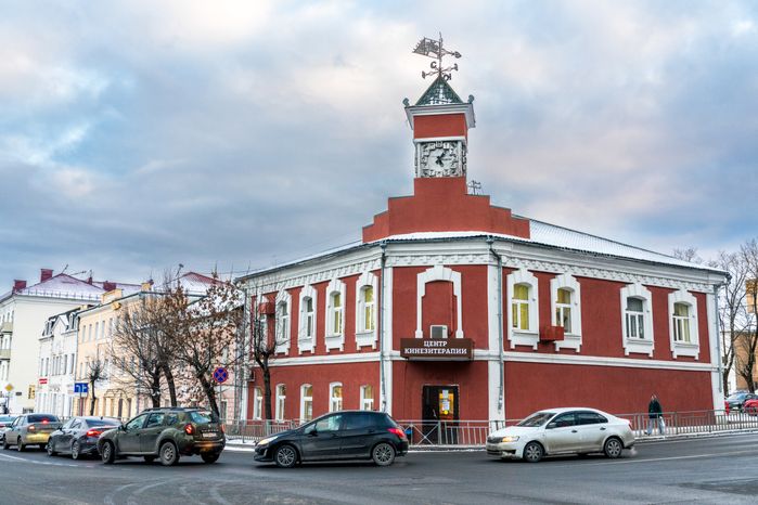 Дом под часами в Клину