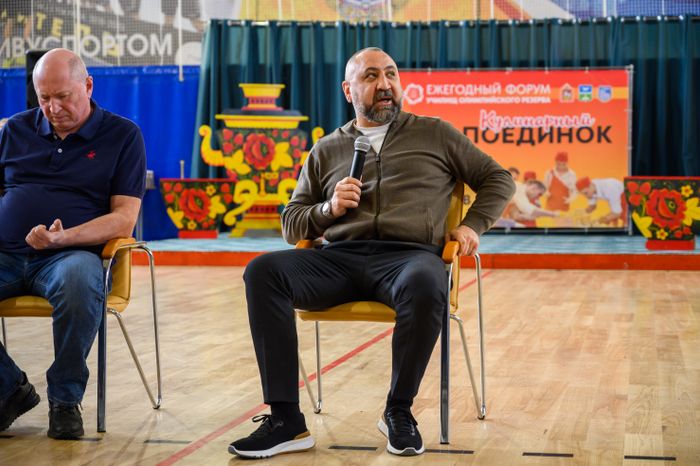 Встреча со знаменитыми спортсменами и олимпийскими чемпионами на "Кулинарном поединке 2025"