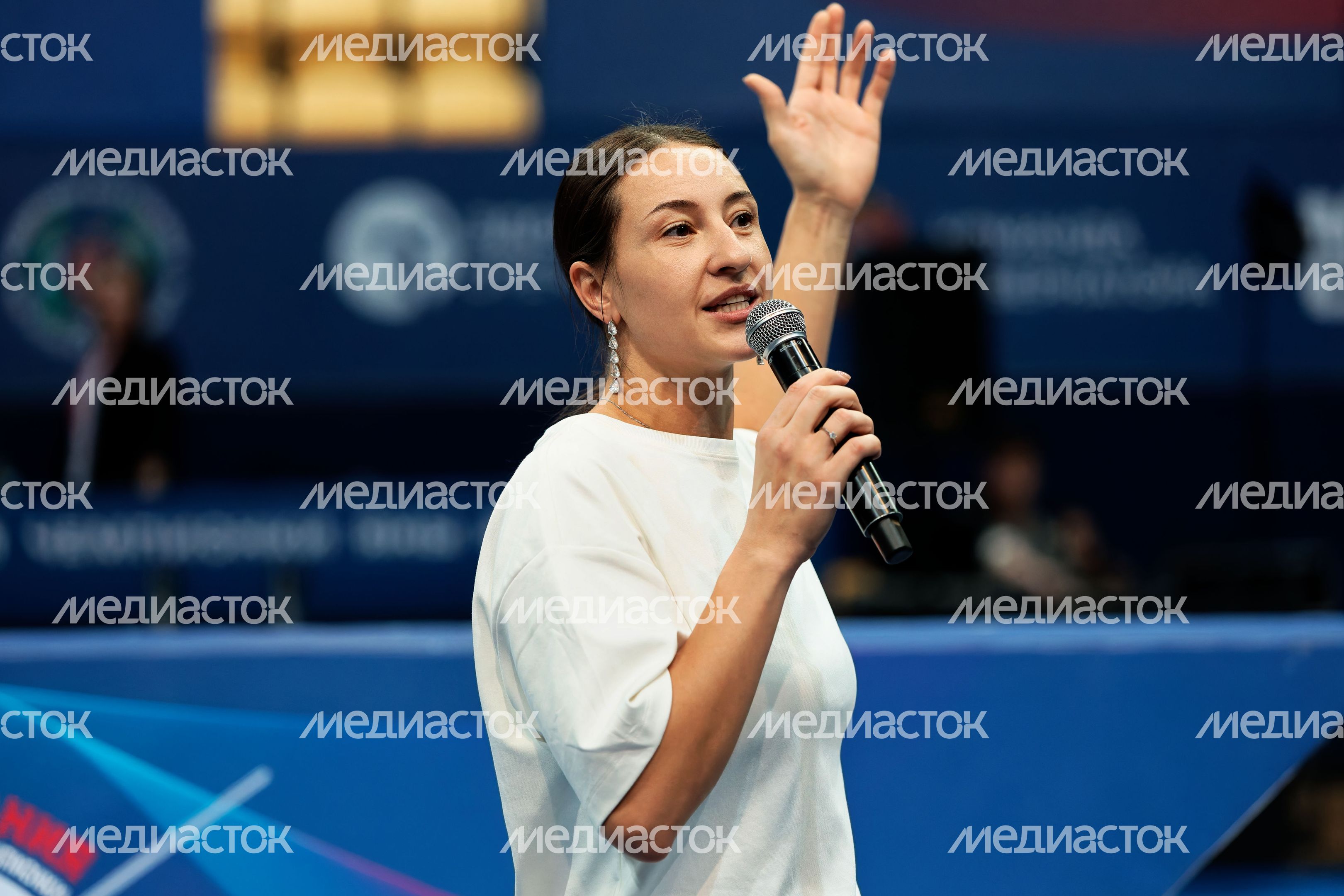 Двукратная олимпийская чемпионка по фехтованию на саблях Яна Егорян на турнире в Химках Двукратная олимпийская чемпионка по фехтованию на саблях Яна Егорян на турнире в Химках