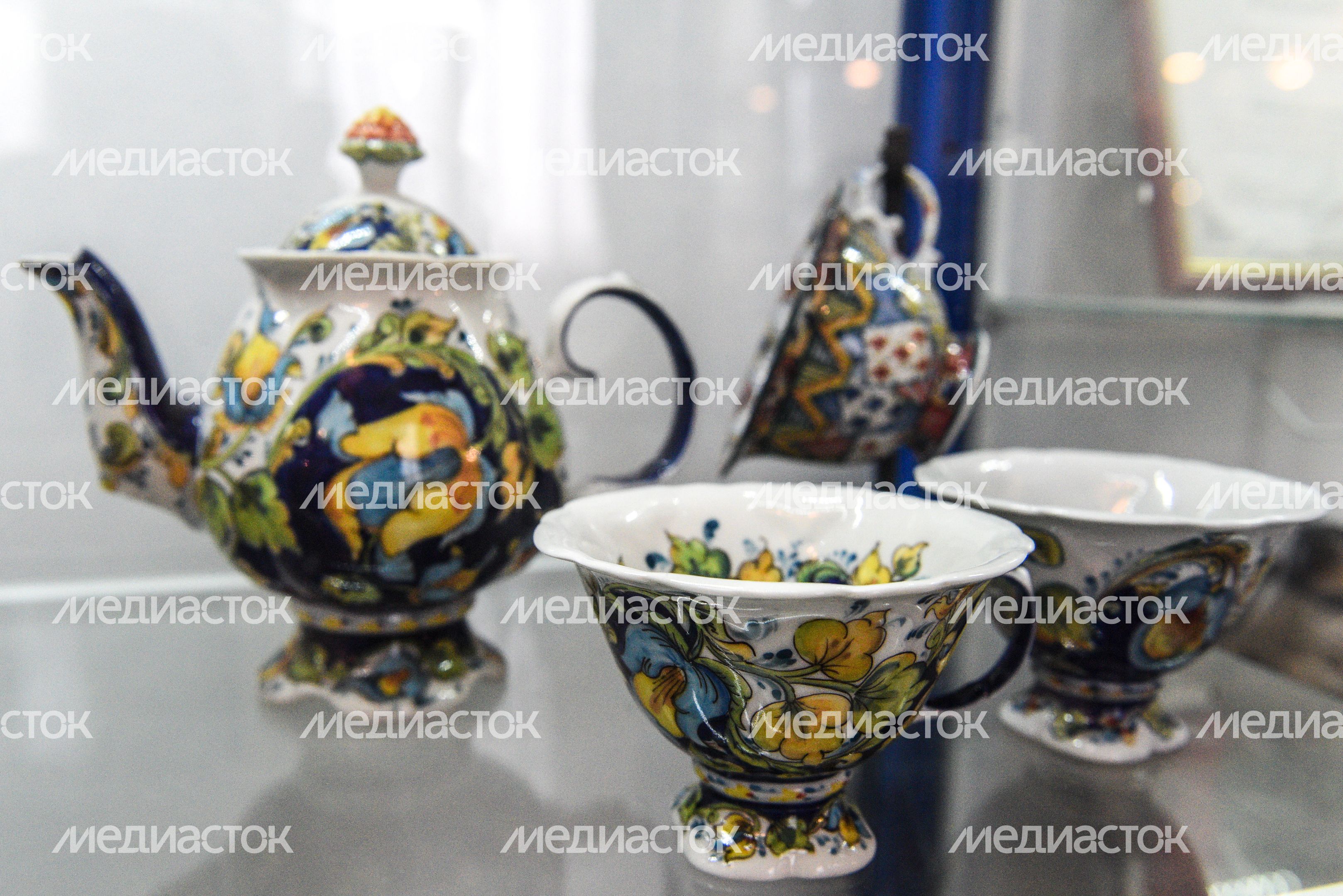 Гжельский фарфоровый завод