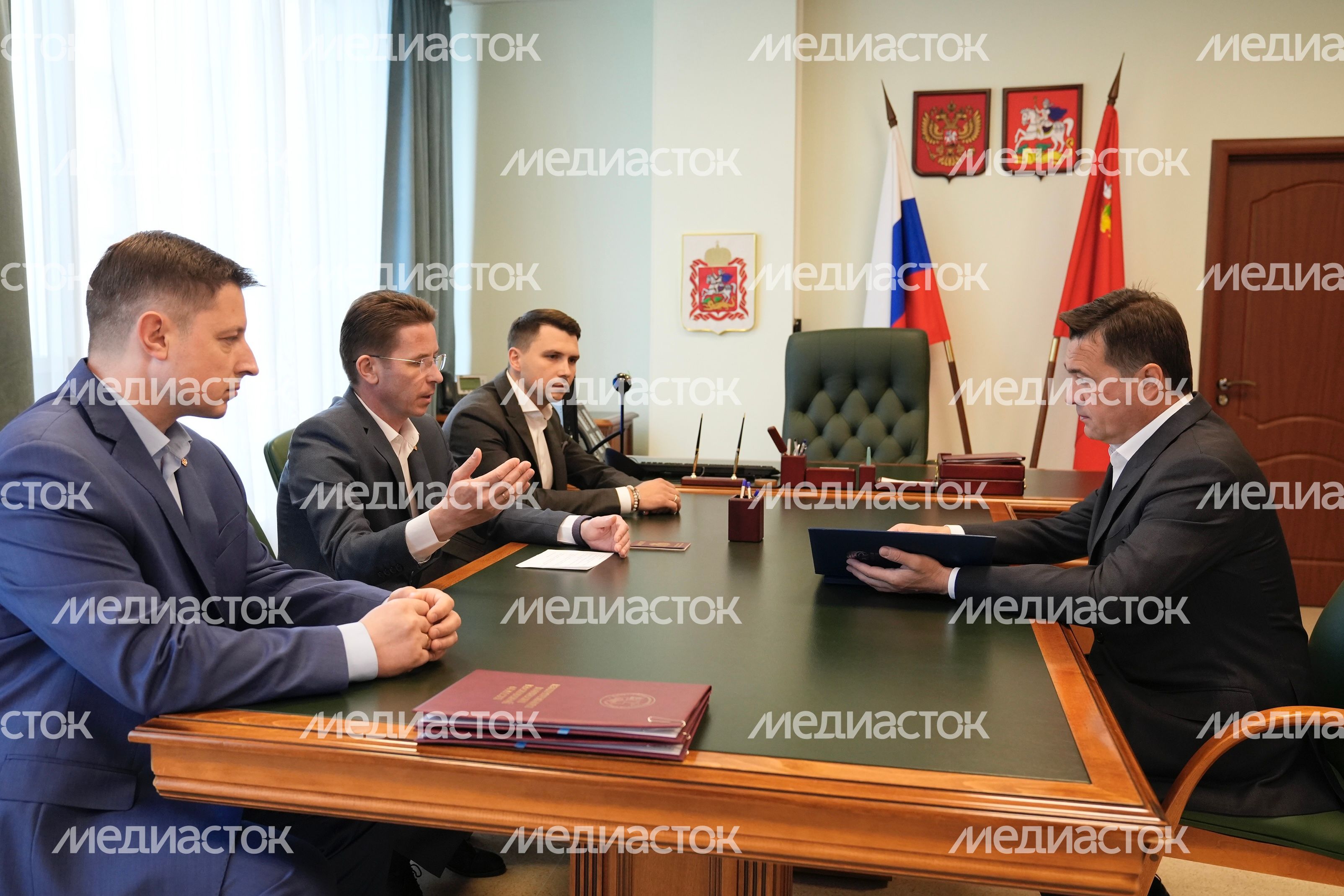 Подача документов Губернатора Андрея Воробьева на участие в выборах