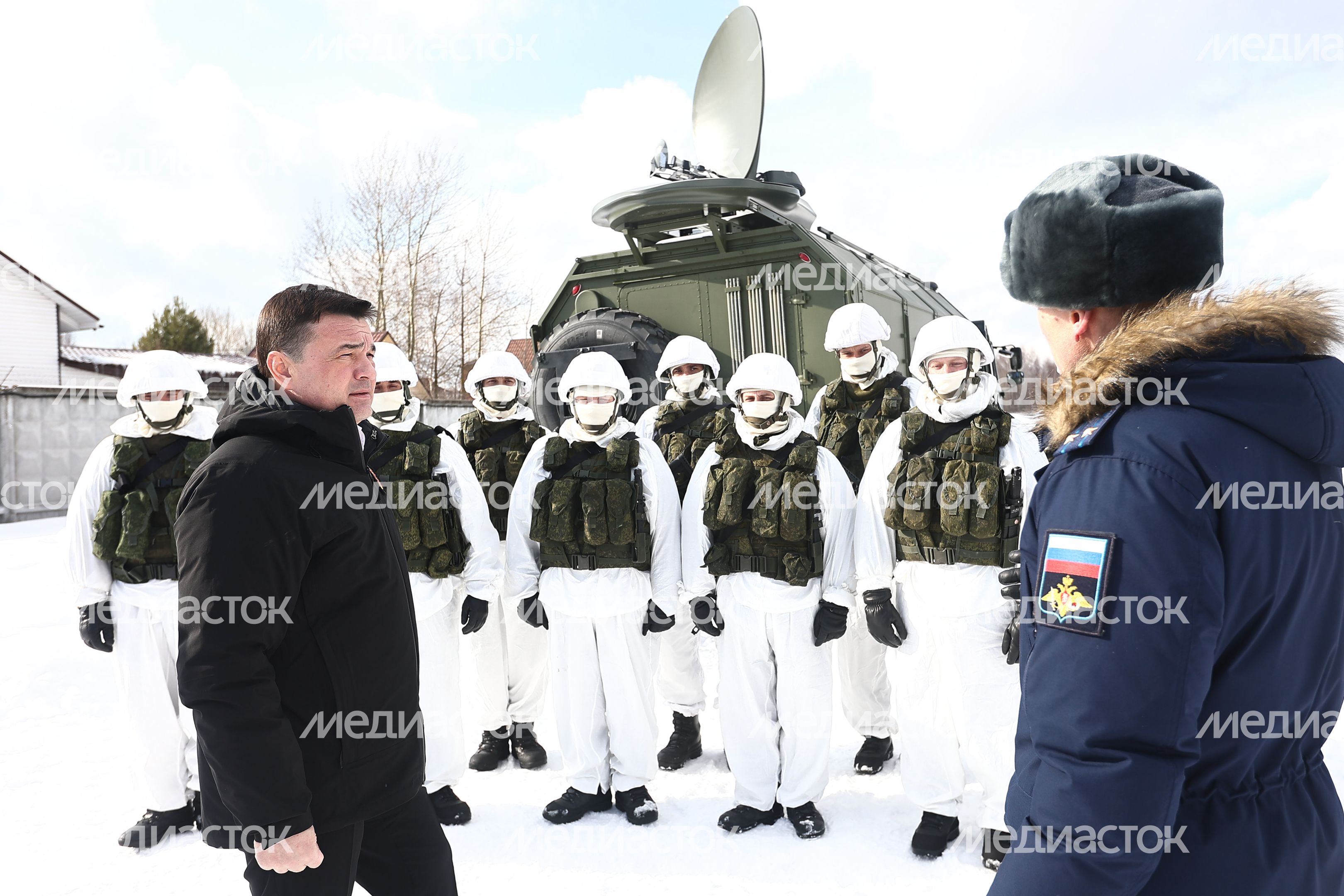 Поздравление с Международным женским днем связисток ВДВ Губернатором Подмосковья Поздравление с Международным женским днем связисток ВДВ Губернатором Подмосковья