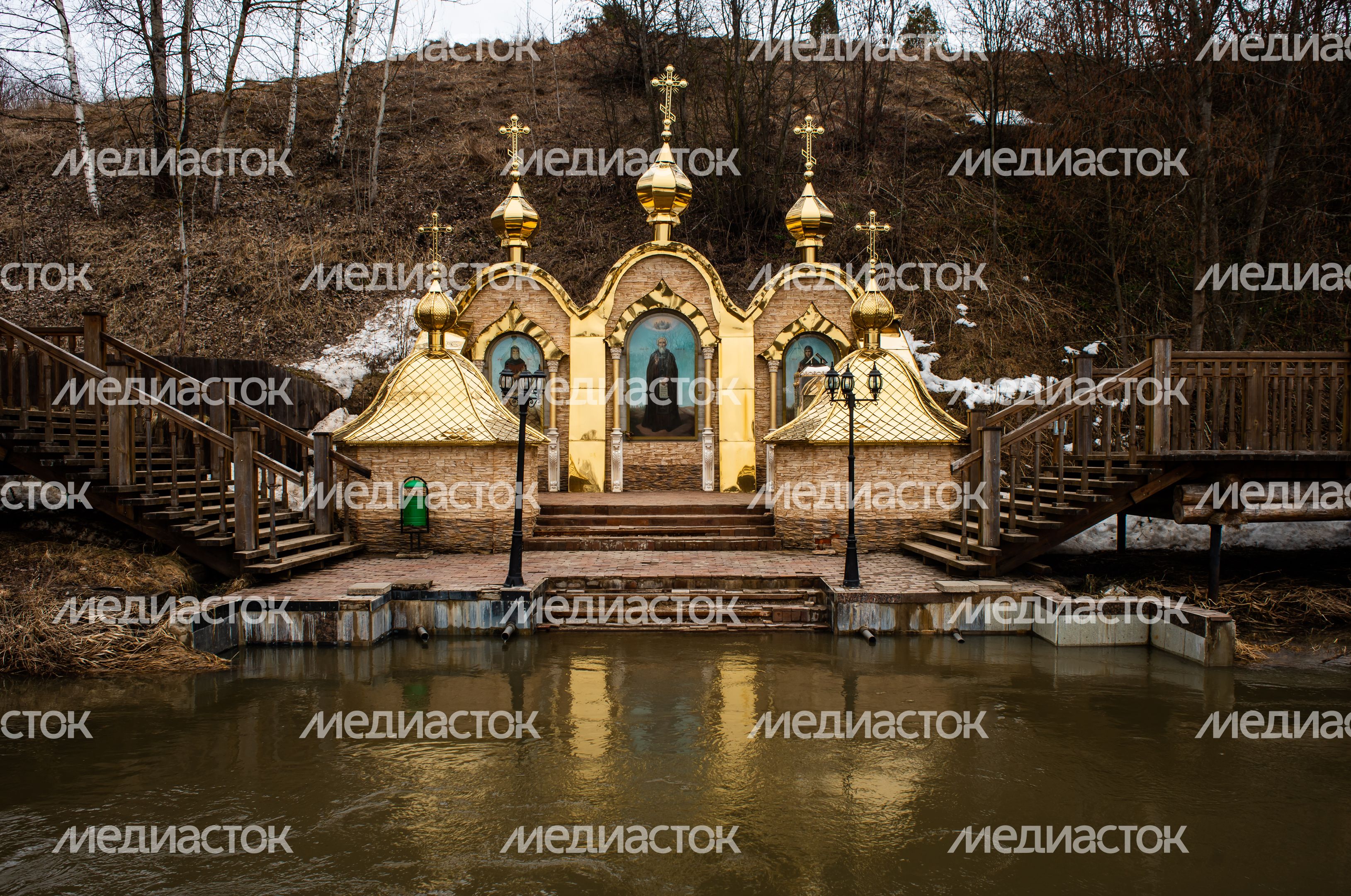Церковь Преображения Господня в Радонеже