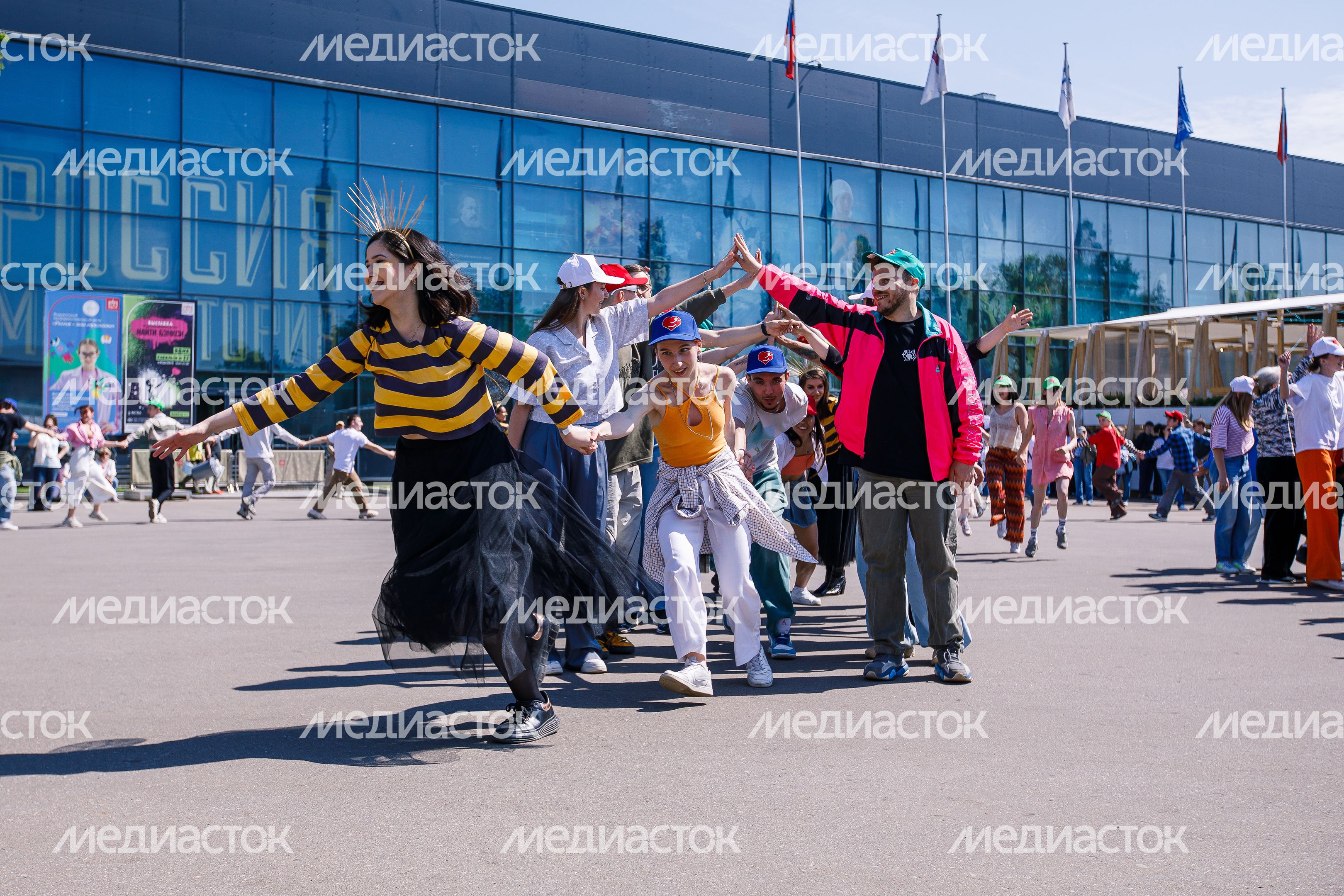 Открытие фестиваля "Будущее в цветах" на выставке "Россия" на ВДНХ Открытие фестиваля "Будущее в цветах" на выставке "Россия" на ВДНХ