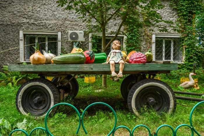 Гжельский зоопарк «Синь России»