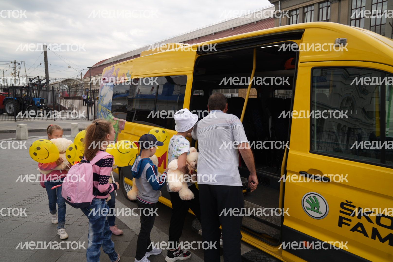 Семья из Подмосковья взяла под опеку 9 детей из ДНР