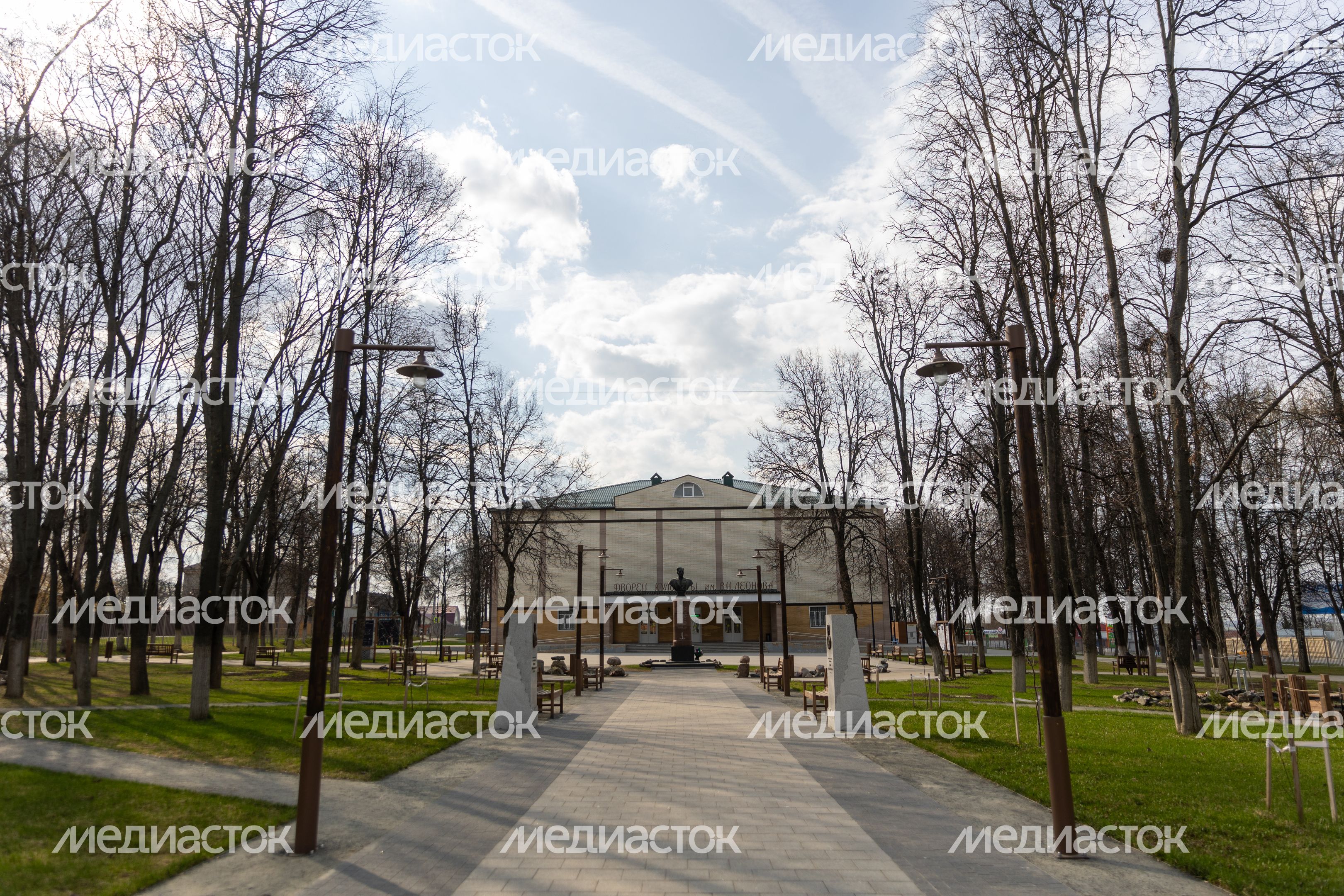 Дворец Культуры имени В.Н. Леонова Дворец Культуры имени В.Н. Леонова