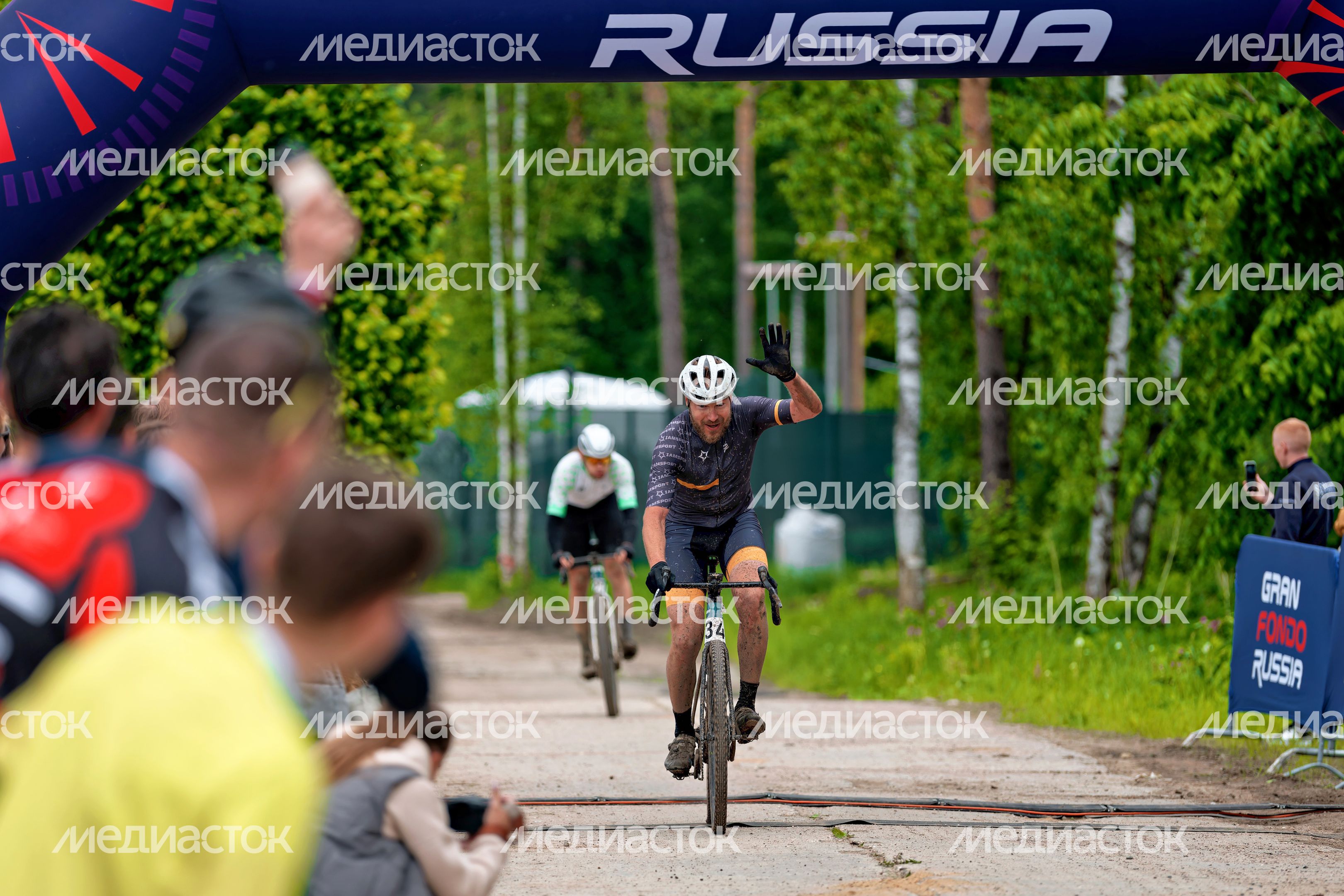 Первый велозаезд серии Gran Fondo Gravel Race в парке Малевича Одинцовского округа Первый велозаезд серии Gran Fondo Gravel Race в парке Малевича Одинцовского округа