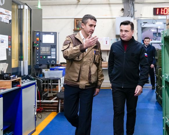 Андрей Воробьев оценил работу подмосковного оружейного завода