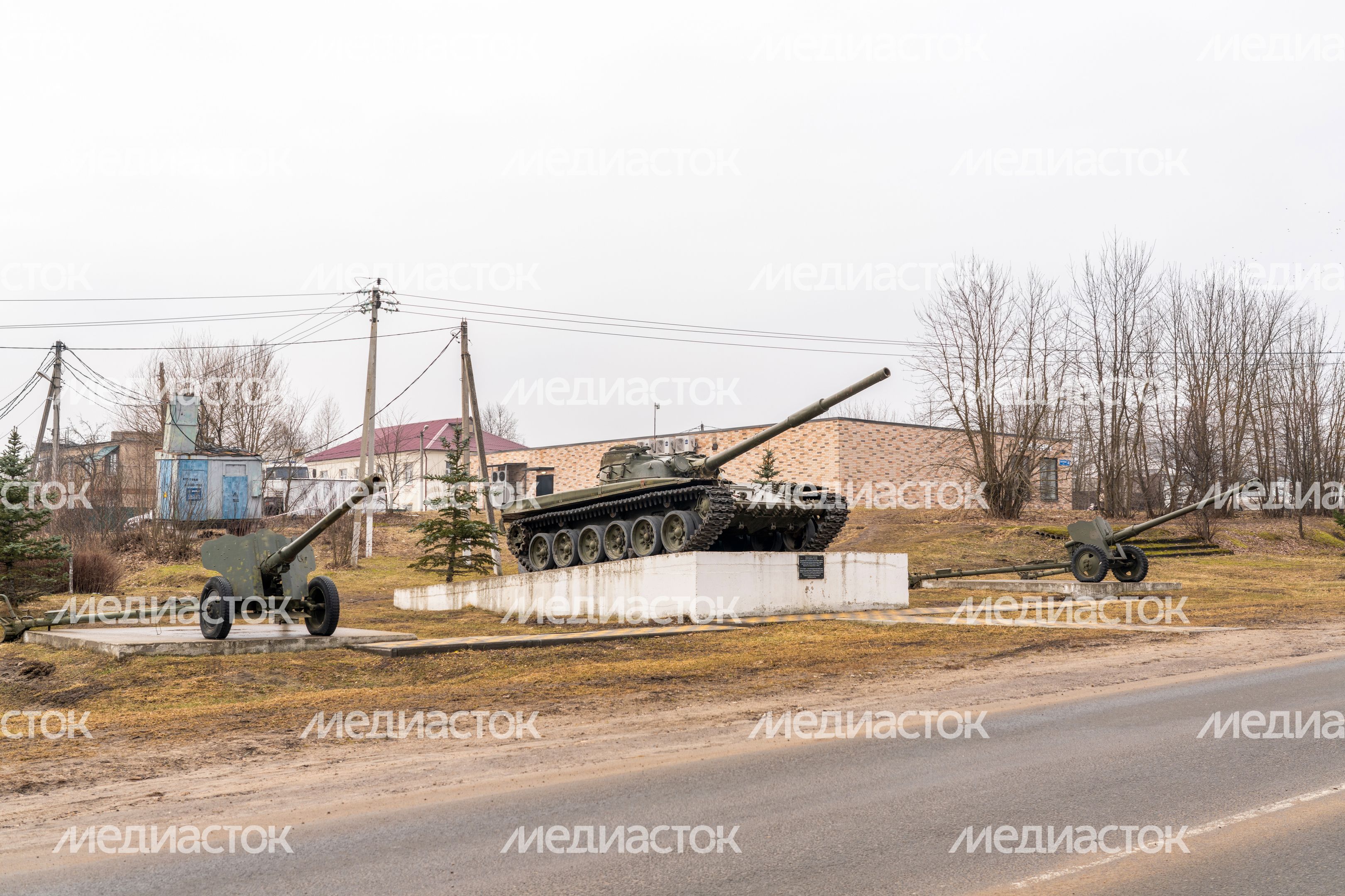 Памятник военной технике в п. Колюбакино Рузского округа Памятник военной технике в п. Колюбакино Рузского округа