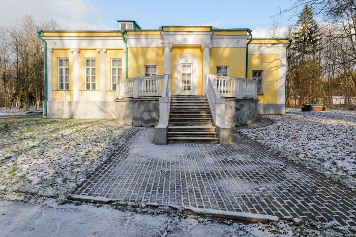Усадьба «Горки Ленинские». Музей «Кабинет и квартира В.И. Ленина в Кремле»