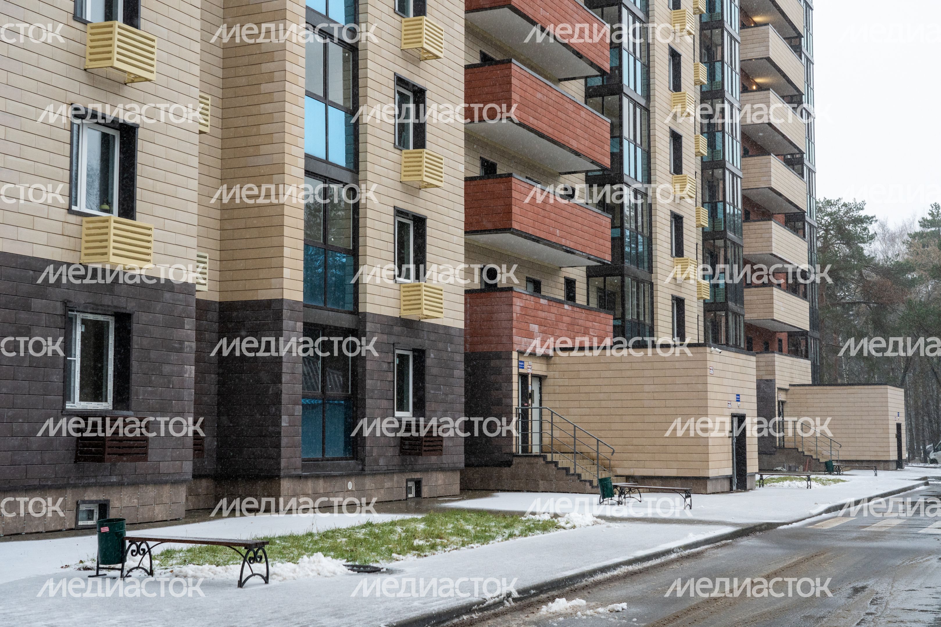 Многоквартирный дом для переселенцев из аварийного жилья в микрорайоне ДЗФС Дмитрова Многоквартирный дом для переселенцев из аварийного жилья в микрорайоне ДЗФС Дмитрова