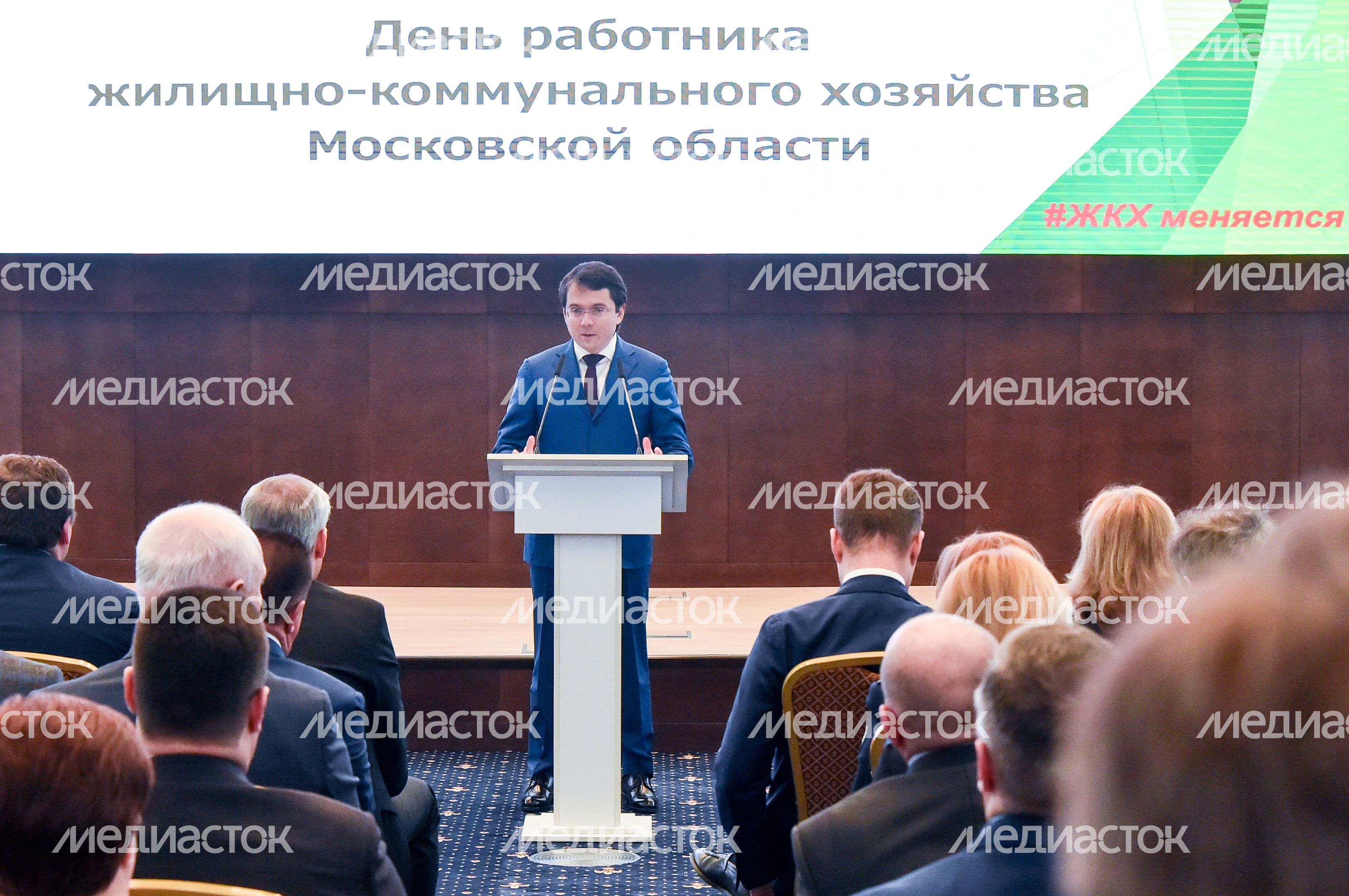 Губернатор принял участие в мероприятиях, посвященных Дню работника ЖКХ