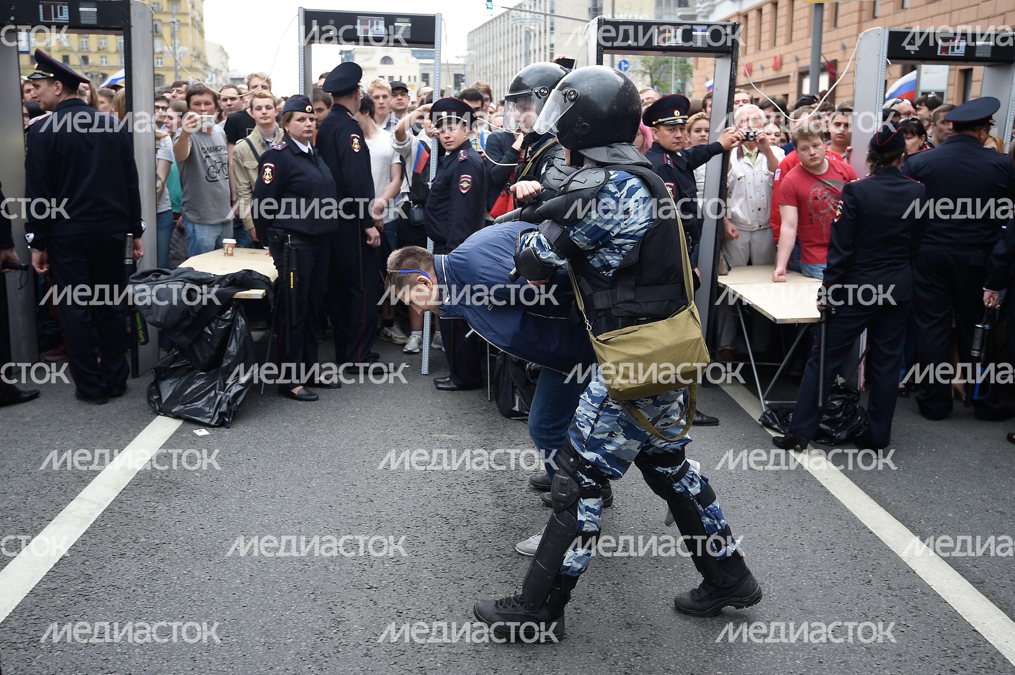 В День России на Тверской Прошел несанкционированный Митинг оппозиции