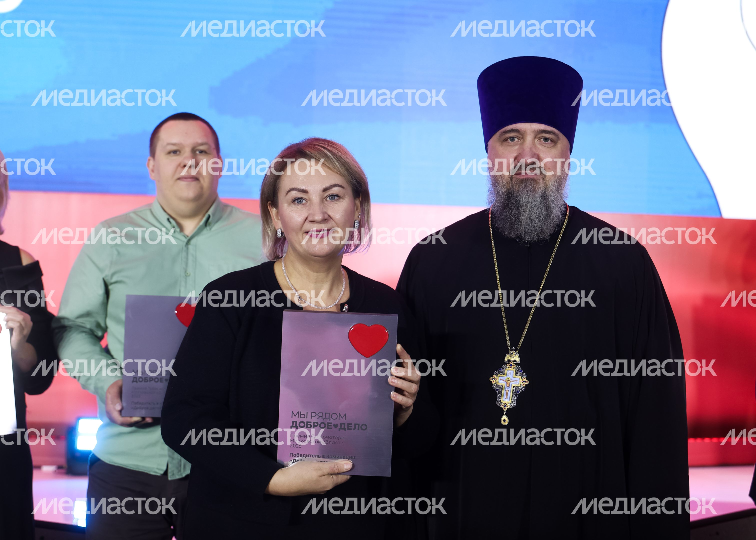Награждение победителей XIII губернаторской премии "Мы рядом. Доброе дело" Награждение победителей XIII губернаторской премии "Мы рядом. Доброе дело"