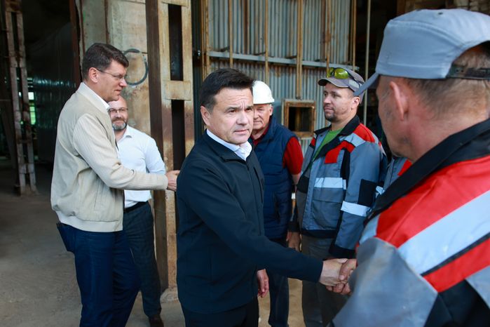 Андрей Воробьев и Денис Кравченко проверили ход работ по модернизации систем теплоснабжения в Лобне