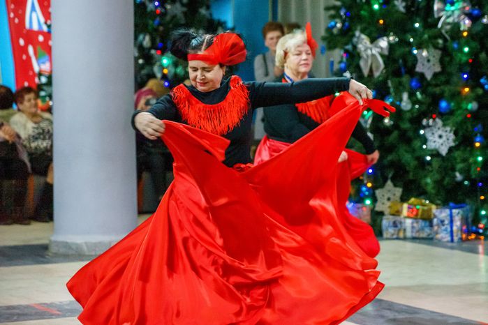 Зимний бал в культурном центре "Октябрь"