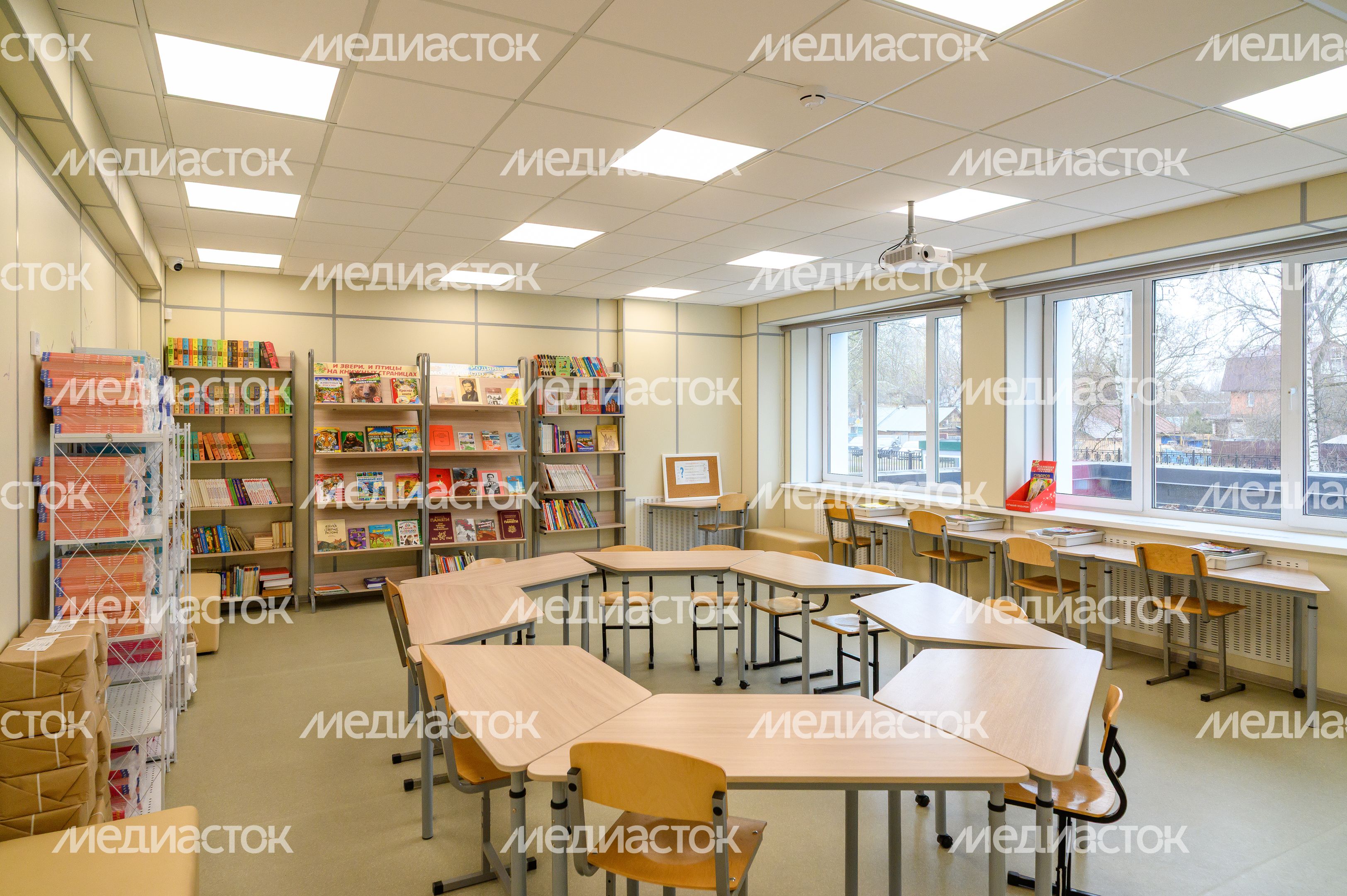 Читальный зал в библиотеке Домодедовского лицея №3 после капитального ремонта Читальный зал в библиотеке Домодедовского лицея №3 после капитального ремонта