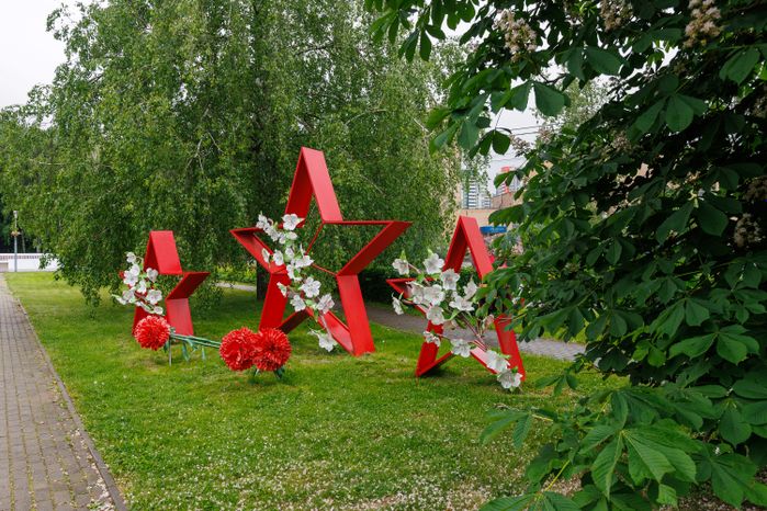 Парк Победы в Королеве украсили ко Дню Победы