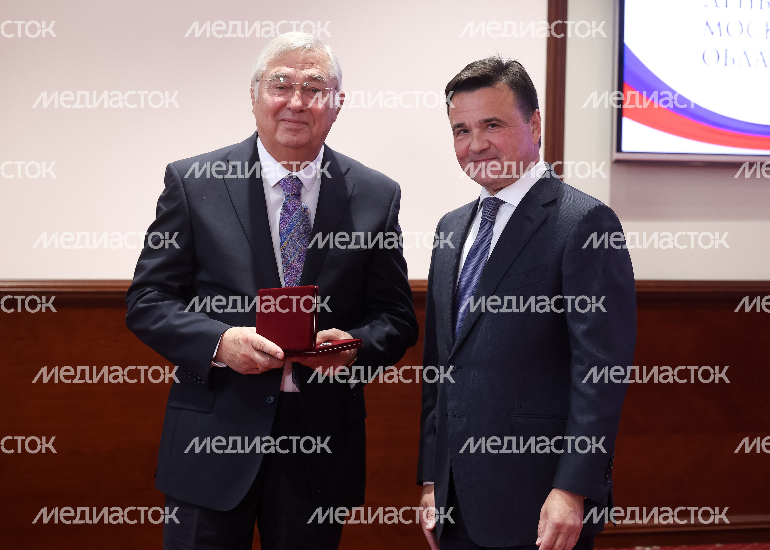 Андрей Воробьев поздравил жителей региона с днём Московской области Андрей Воробьев поздравил жителей региона с днём Московской области