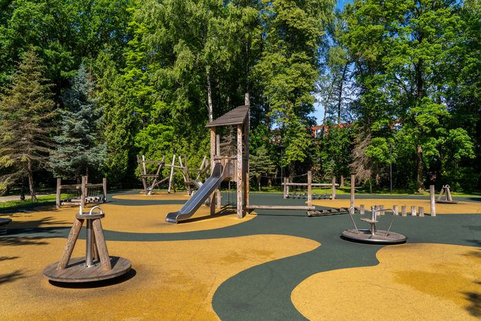 Лето в парке «Фабричный» города Дедовск округа Истра