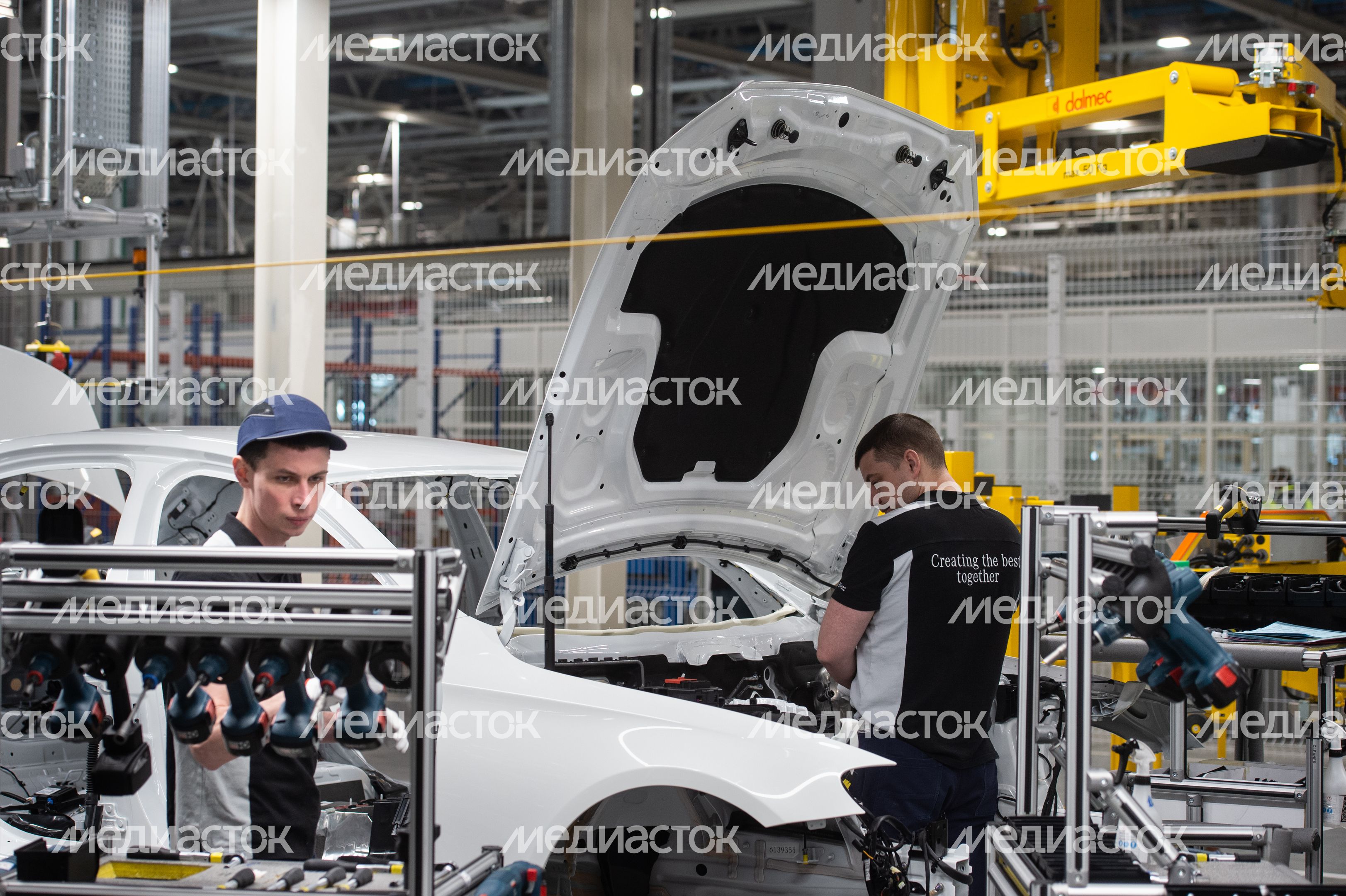 Открытие автомобильного завода Mercedes‑Benz в Подмосковье