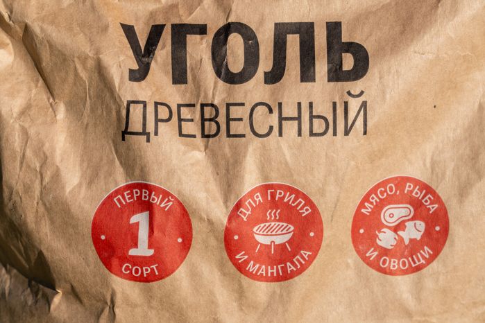 Жарим шашлык на майские праздники в Подмосковье
