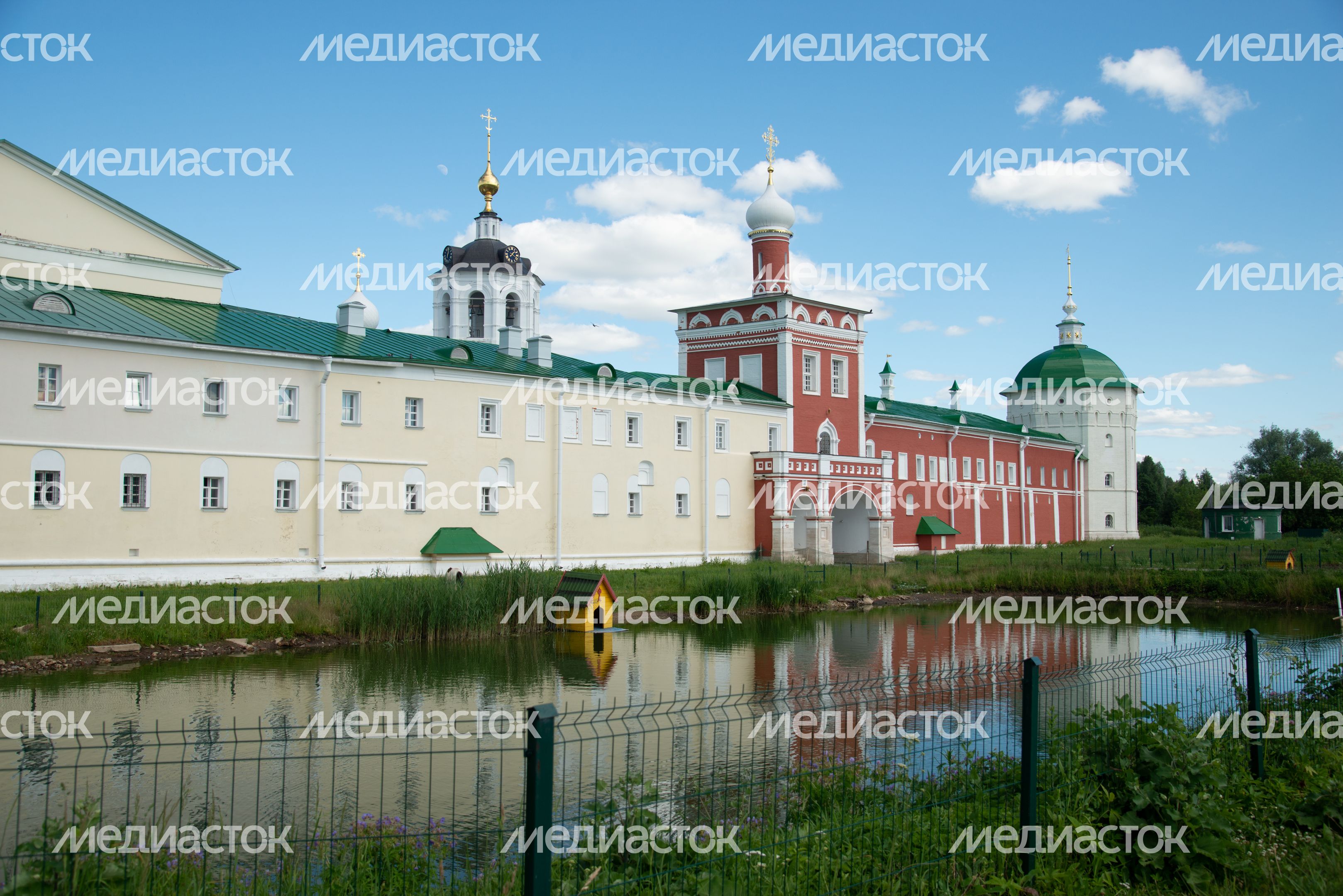 Дмитров. Николо-Пешношский мужской монастырь Дмитров. Николо-Пешношский мужской монастырь