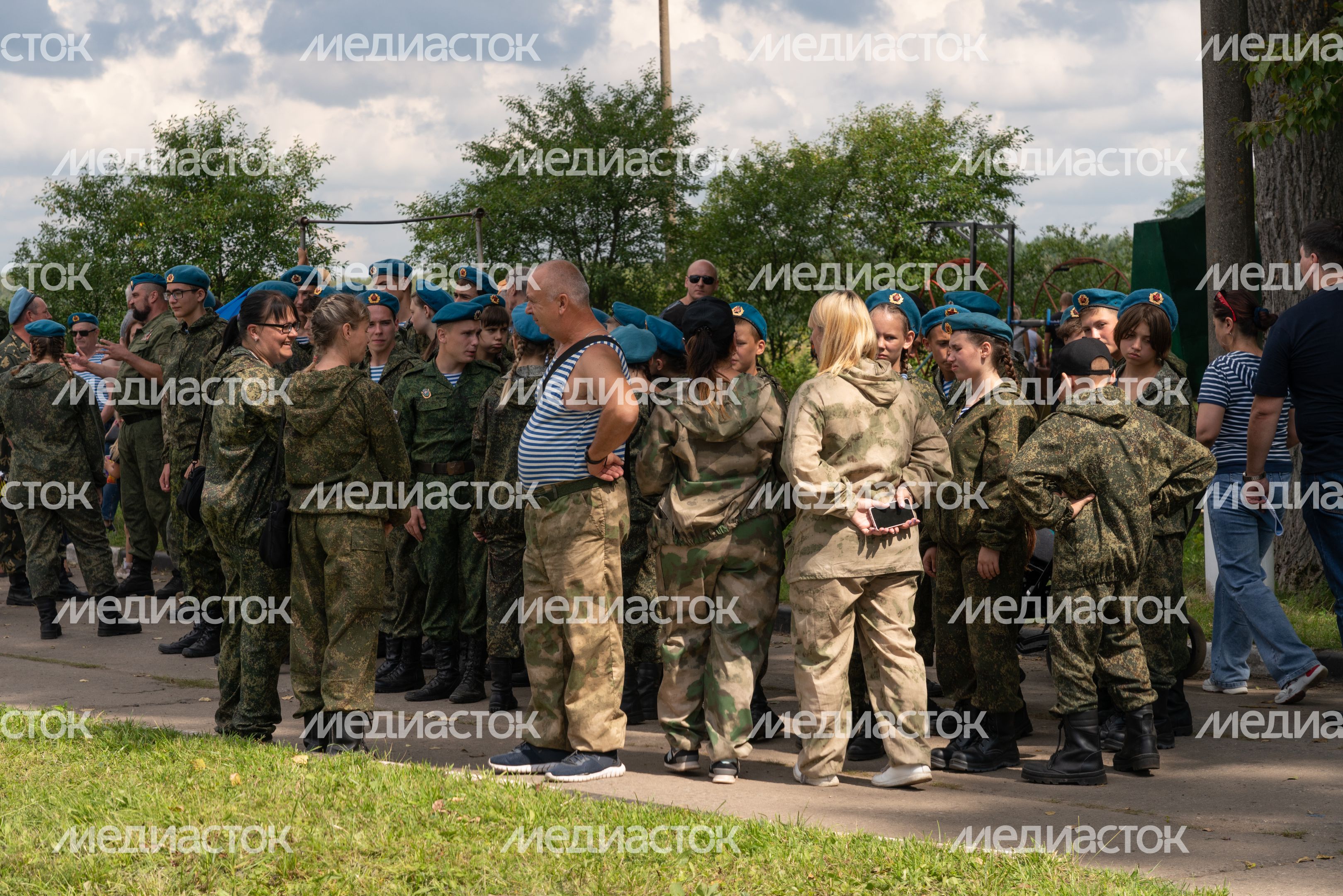 Чехов. День ВДВ на аэродроме ДОСААФ Чехов. День ВДВ на аэродроме ДОСААФ