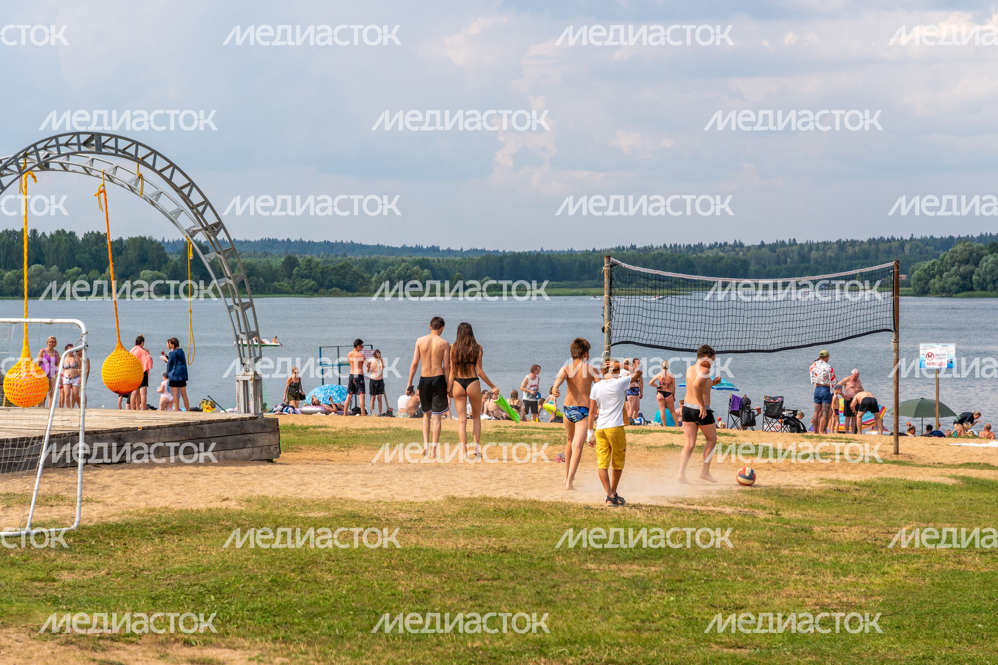 «Ice пляж» на Озеринском водохранилище в Рузе «Ice пляж» на Озеринском водохранилище в Рузе