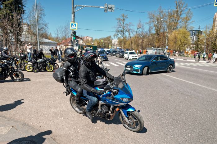 Открытие мотосезона в Одинцовском округе: мотоциклы на дороге