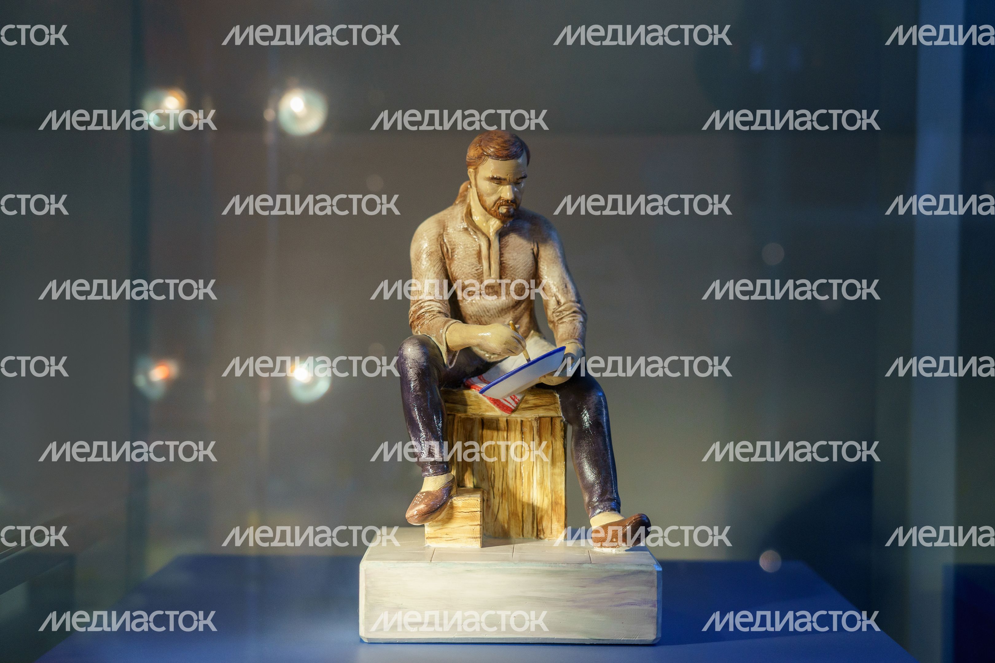 Гжельская фарфоровая мануфактура "Галактика и компания" в Раменском округе Гжельская фарфоровая мануфактура "Галактика и компания" в Раменском округе