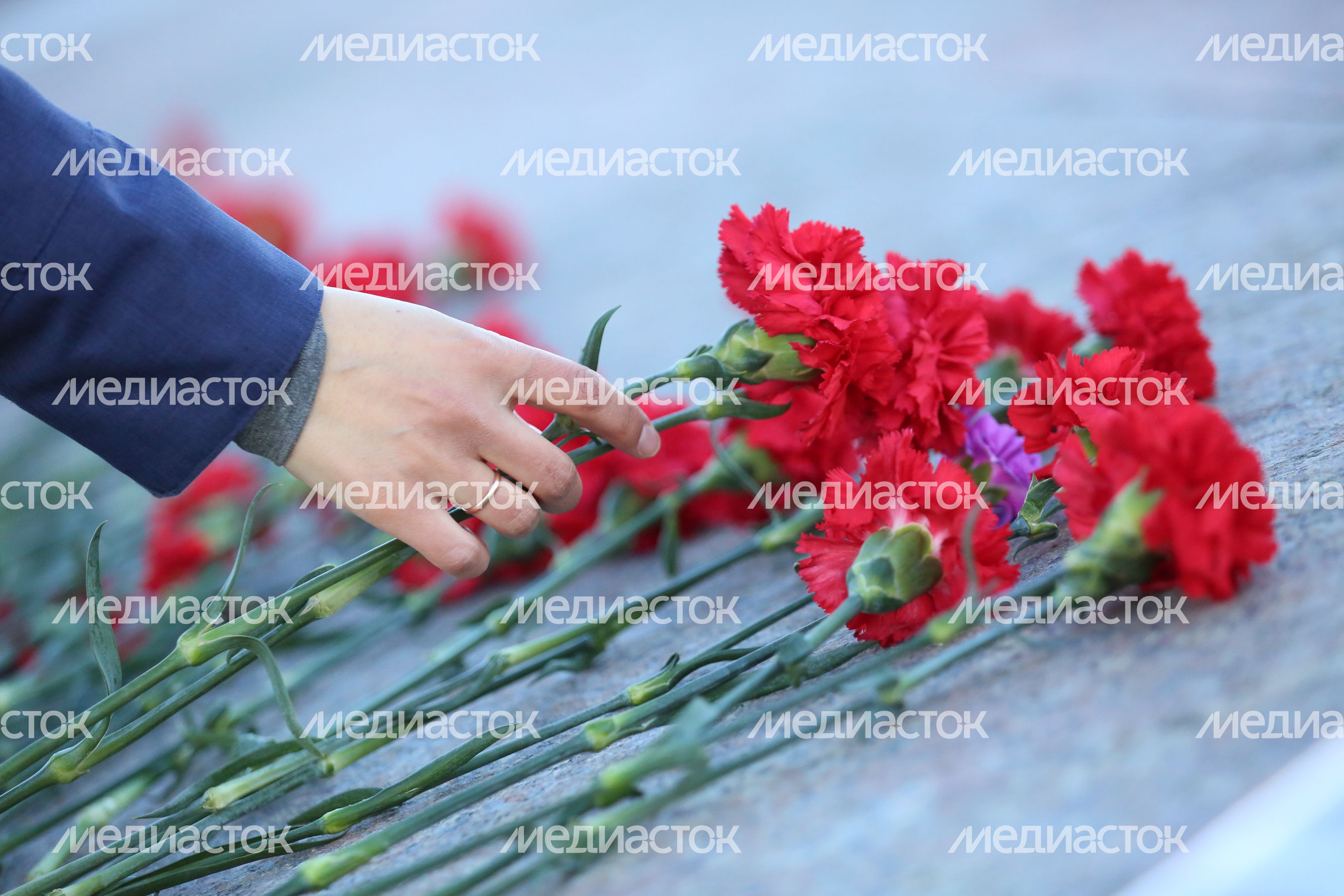 Акция «Знамя Победы» на Поклонной горе в Москве