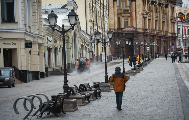 Москва во время режима всеобщей самоизоляции в связи с коронавирусом