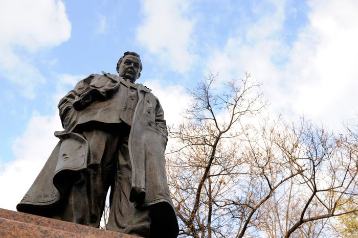 Памятник Александру Твардовскому в Москве