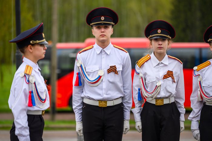 Военно-патриотическая игра «Юнармия, вперед!», посвященная Дню Победы, в Горках Ленинских