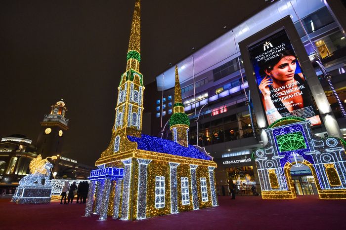 Новогодняя иллюминация в Москве