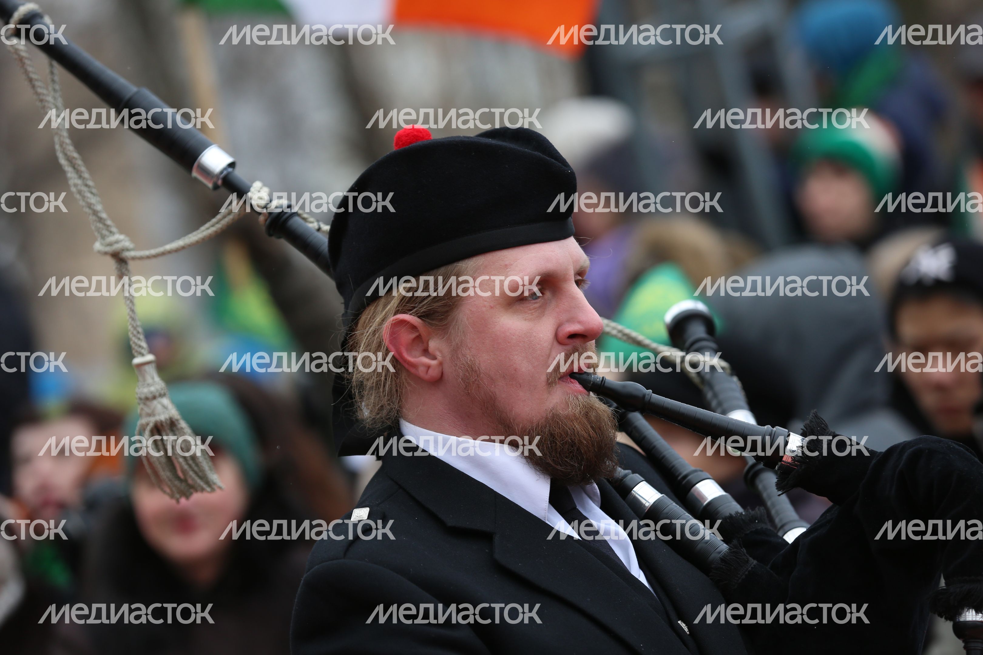 Парад в День Святого Патрика в Москве