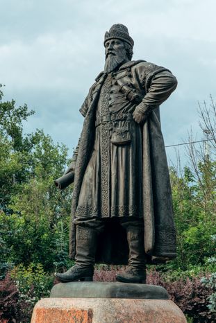 Памятник Одинцу боярину