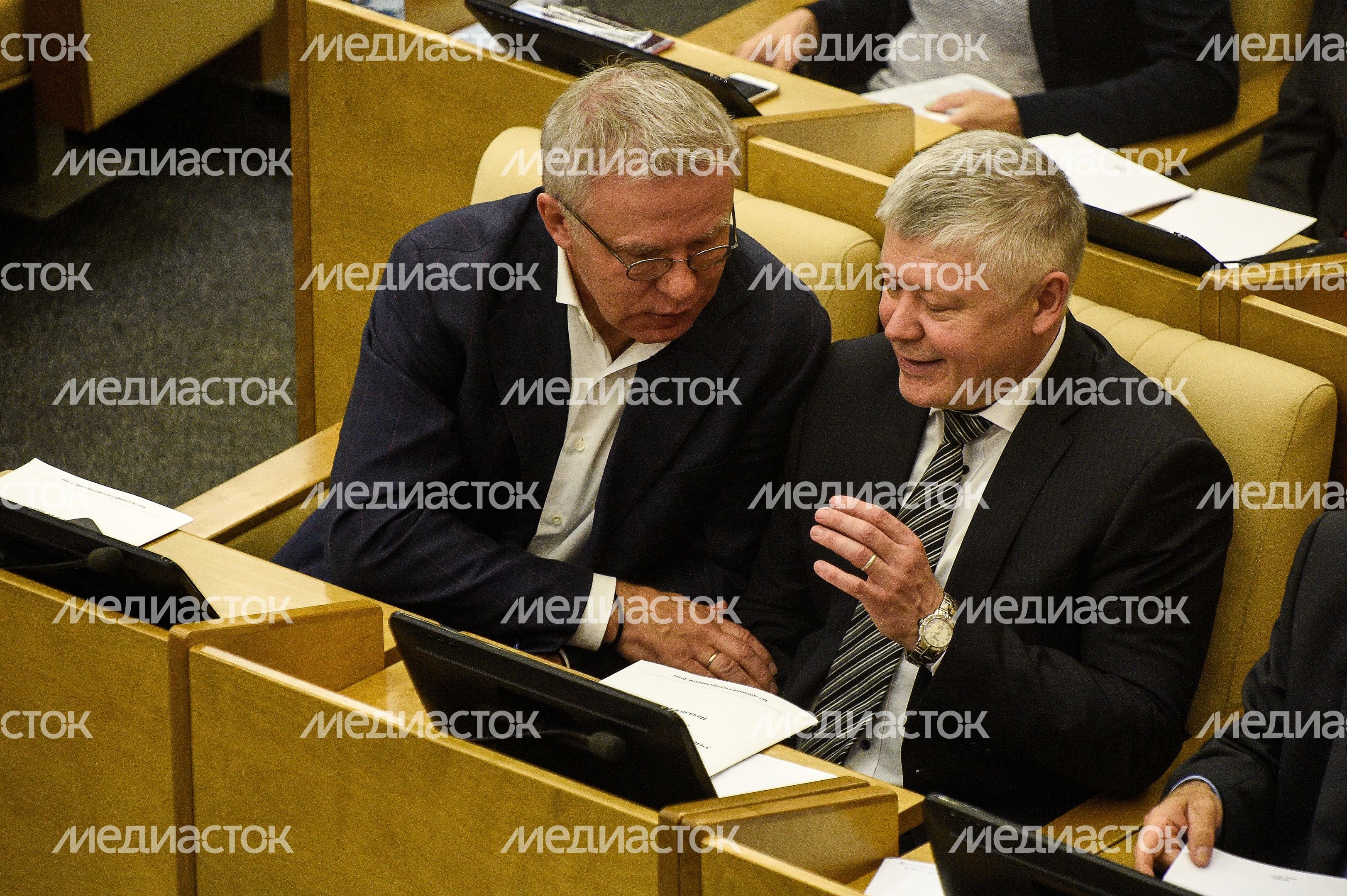 В Госдуме прошли парламентские слушания В Госдуме прошли парламентские слушания