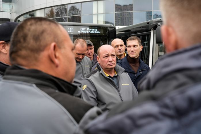 Андрей Воробьев передал партию новых автобусов округам Подмосковья